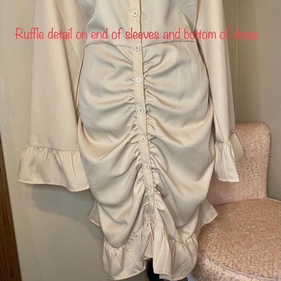 Ruffle Dress 🌻 - Picture 3 of 9